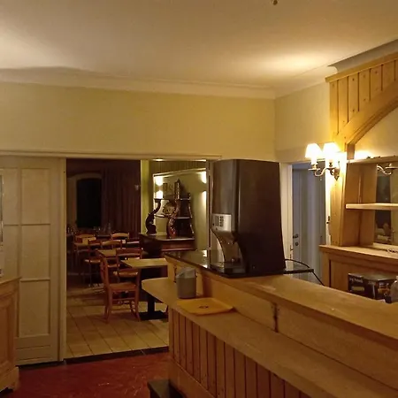Arconaty Hotel Linter